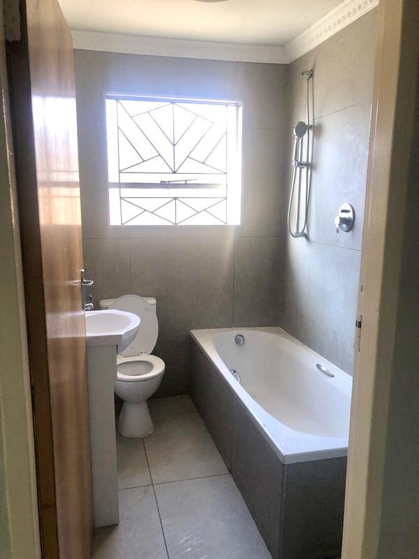 6 Bedroom Property for Sale in Belhar Western Cape
